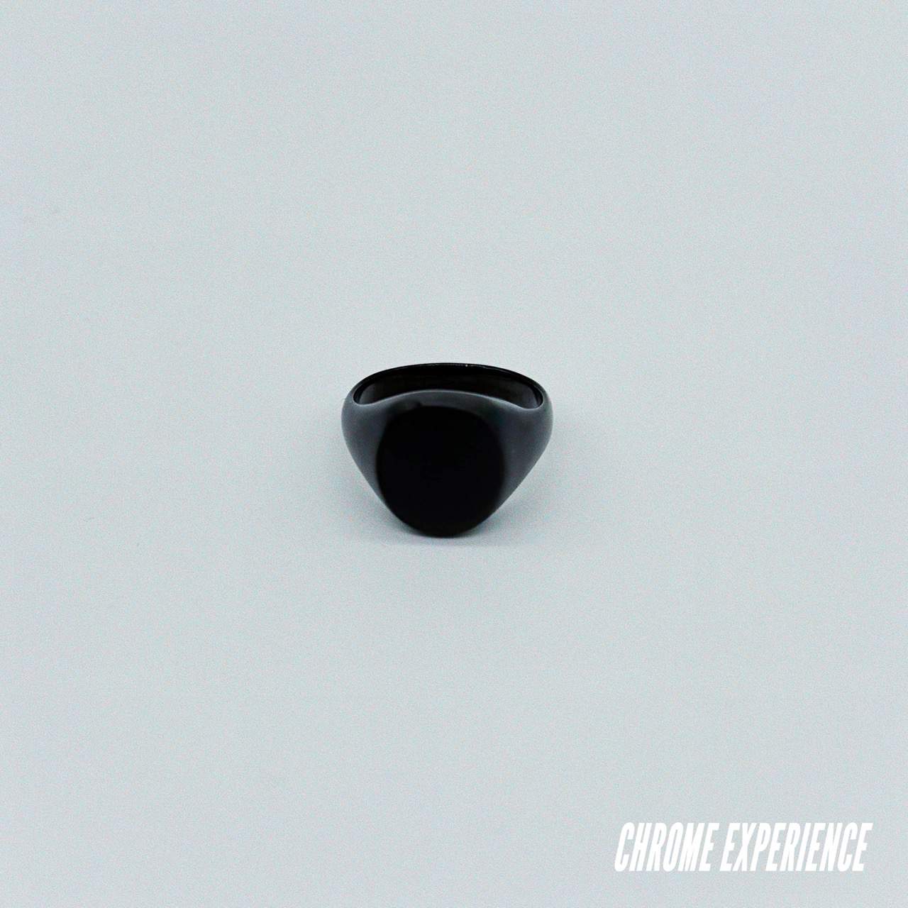 ROUND BLACK SIGNET RING