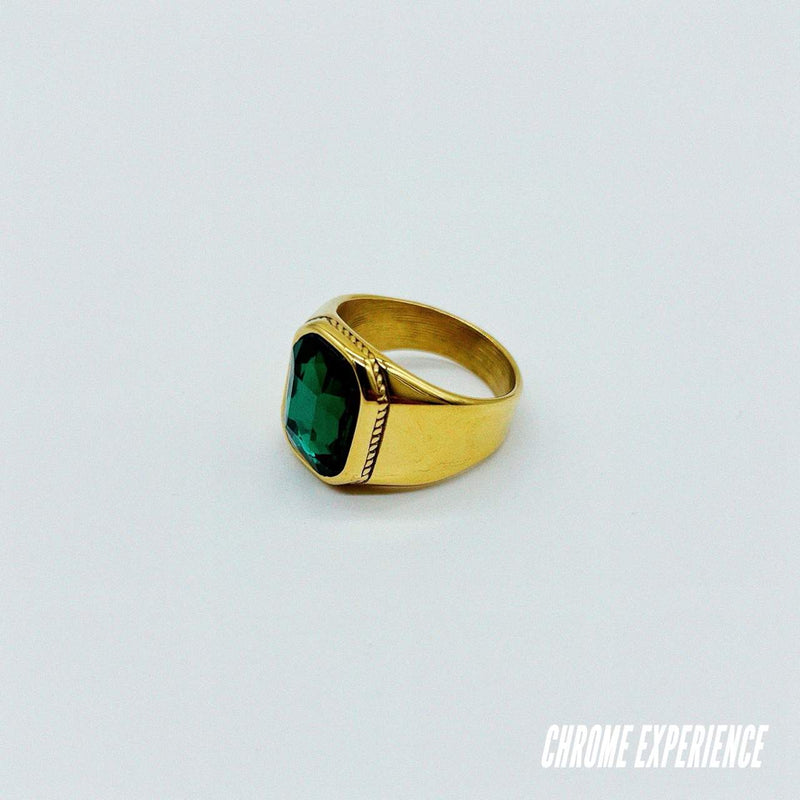 GOLD EMERALD RING